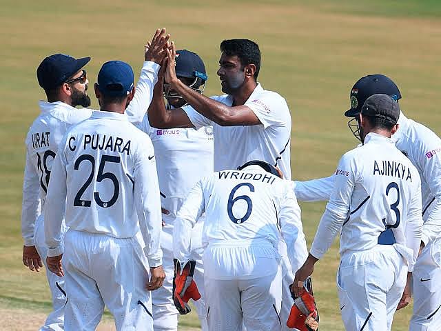 पुणे टेस्ट: 4 विकेट लेकर तीसरे दिन के स्टार बने अश्विन, 275 रनों पर ढेर हुई दक्षिण अफ्रीका