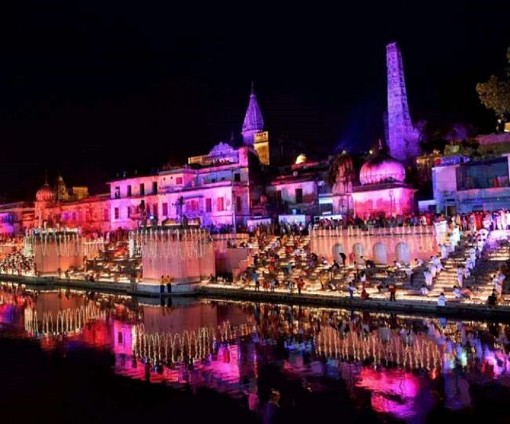 छह लाख से ज्यादा दीयों की रोशनी में नहाई रामनगरी अयोध्या, बना रिकॉर्ड