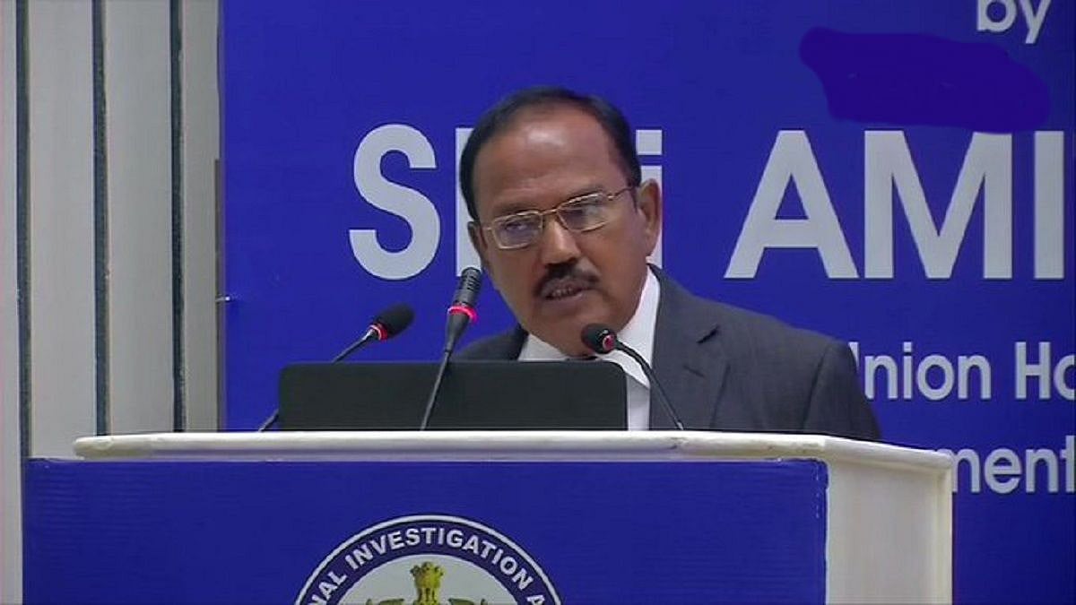 आतंकी घटनाओं पर खामोश रहे मीडिया तो खत्म हो सकता है आतंकवाद: अजित डोवाल