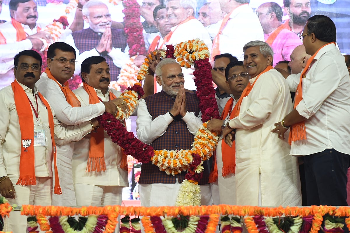 नकदी की कमी से जूझ रहा मार्केट, ग्रामीण बाजार भी  पस्त, लेकिन मोदी सरकार प्रचार में मस्त!