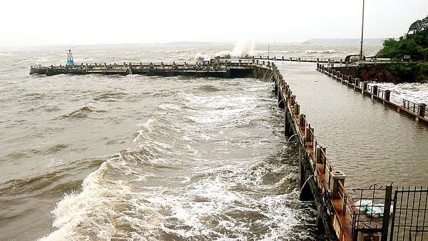 कर्नाटक में दिवाली ‘काली’ कर सकता है तूफान ‘क्यार’, मौसम विभाग ने इन जगहों के लिए जारी किया अलर्ट