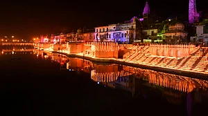 योगी सरकार के पास वेतन देने को पैसे नहीं, लेकिन अयोध्या दीपोत्सव पर खर्च कर रही 133 करोड़ रुपए