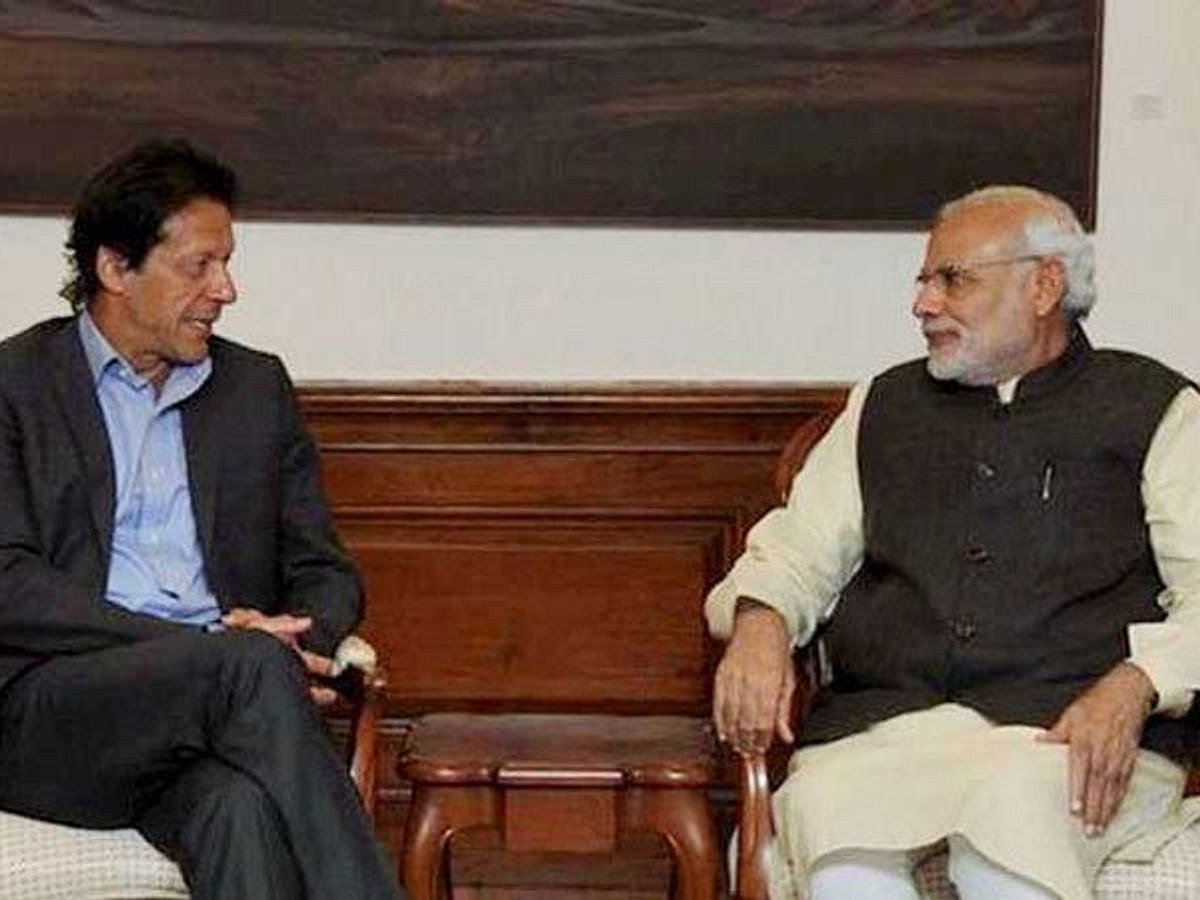  इमरान से मुलाकात करने की कोशिश कर रहे हैं मोदी ? पाकिस्तानी अखबार का दावा