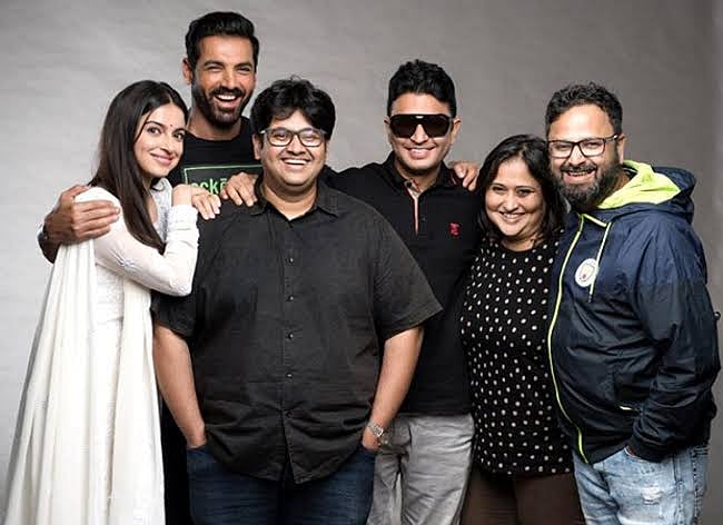 सिनेजीवन: एक्शन और देशभक्ति से भरपूर होगी जॉन अब्राहम की ‘सत्यमेव जयते-2’ और बुसान फेस्टिवल में लाइव परफॉर्म करेंगे रहमान