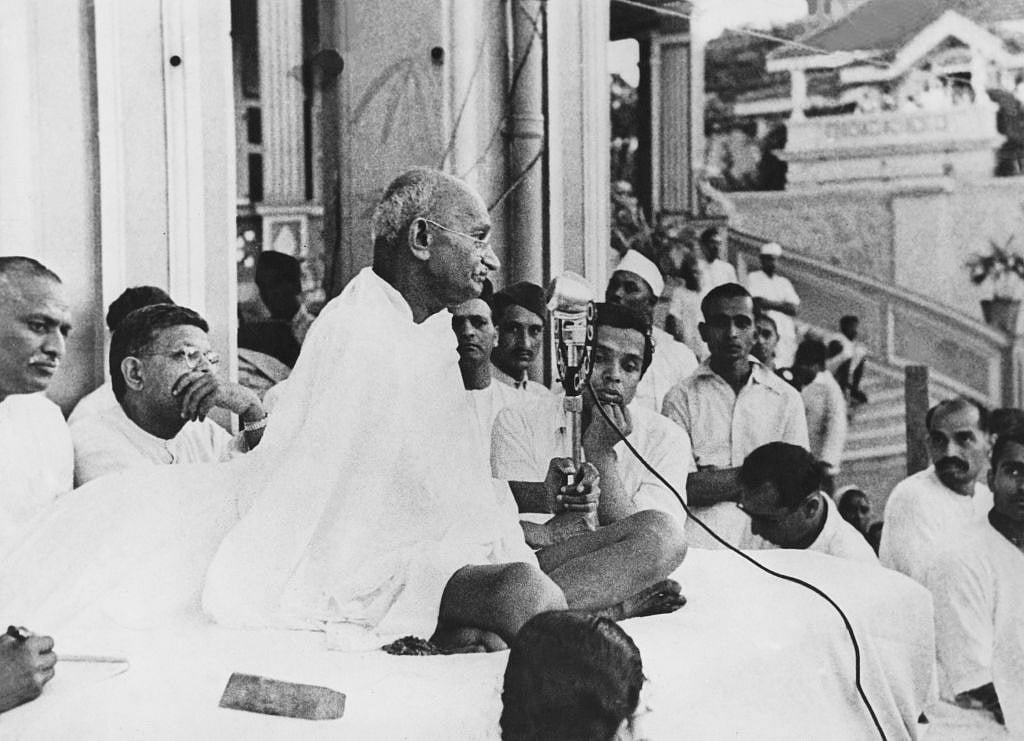 गांधी@150 : हमने गांधी की आंखें छोड़ दी हैं, ऐसे में उन्हें भला कहां खोजें 
