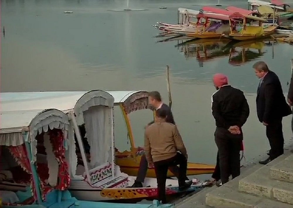 शिवसेना का ‘सामना’ से मोदी सरकार पर सीधा हमला, पूछा- कश्मीर आंतरिक मामला, यूरोपीय सांसदों को वहां क्यों भेजा?