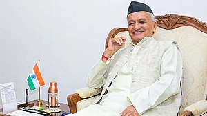 तय समय से पहले ही महाराष्ट्र में राष्ट्रपति शासन लगाने की सिफारिश, सुप्रीम कोर्ट पहुंची शिवसेना