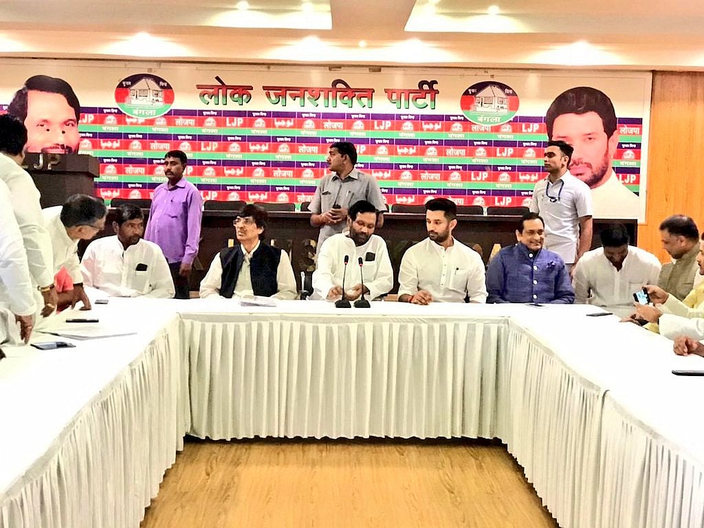 चिराग पासवान बने LJP के राष्ट्रीय अध्यक्ष, फिल्मों-मॉडलिंग में किस्मत आजमाने के बाद ऐसे बने सियासत के ‘सिकंदर’