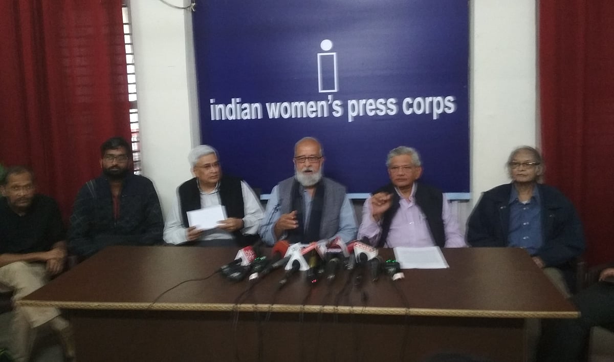 लोकतांत्रिक मूल्यों को निशाना बना रही है  सरकार: JNU  के पूर्व छात्रसंघ अध्यक्षों का देश भर में विरोध का ऐलान