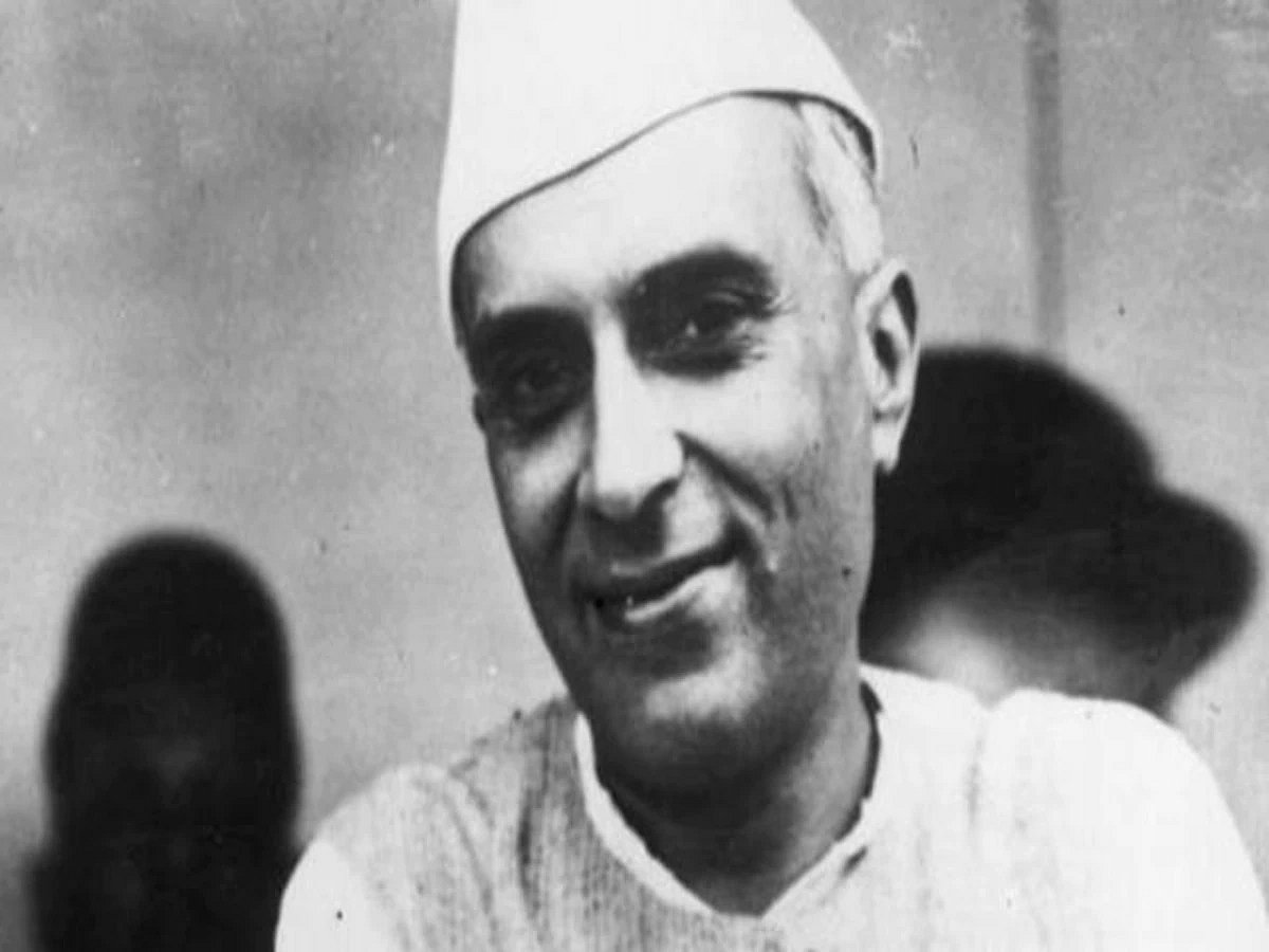 प्रियंका गांधी ने याद दिलाई उस रात की कहानी, जब पंडित नेहरू के बेड पर सो गया  गार्ड