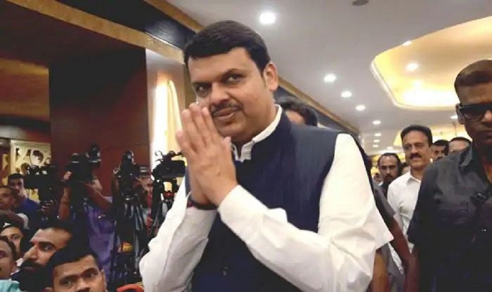 रूठी शिवसेना को मनाने के लिए बीजेपी ने खेला ‘इमोशनल कार्ड’, फडणवीस को शिव सैनिक बताकर की साथ आने की अपील