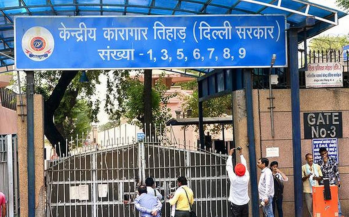 तिहाड़ का तिलिस्म: जेल है या कब्रगाह? एक हफ्ते में 2 अकाल मौतों से कैदी सन्न!  जेल प्रशासन में हड़कंप