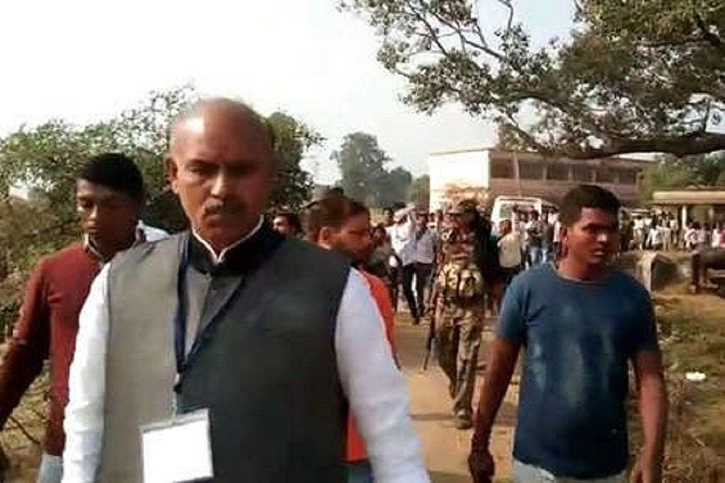 झारखंड विधानसभा चुनाव: मतदान के बीच पलामू में कांग्रेस उम्मीदवार केएन त्रिपाठी पर हमला