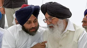 पंजाब: एसजीपीसी के अध्यक्ष पद का चयन कल, बादल परिवार ने झोंकी अपनी ताकत