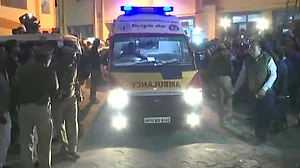 उन्नाव गैंगरेप की पूरी कहानी: पिछले साल दिसंबर में गैंगरेप, मार्च में एफआईआर और अब पीड़िता को जिंदा जलाया