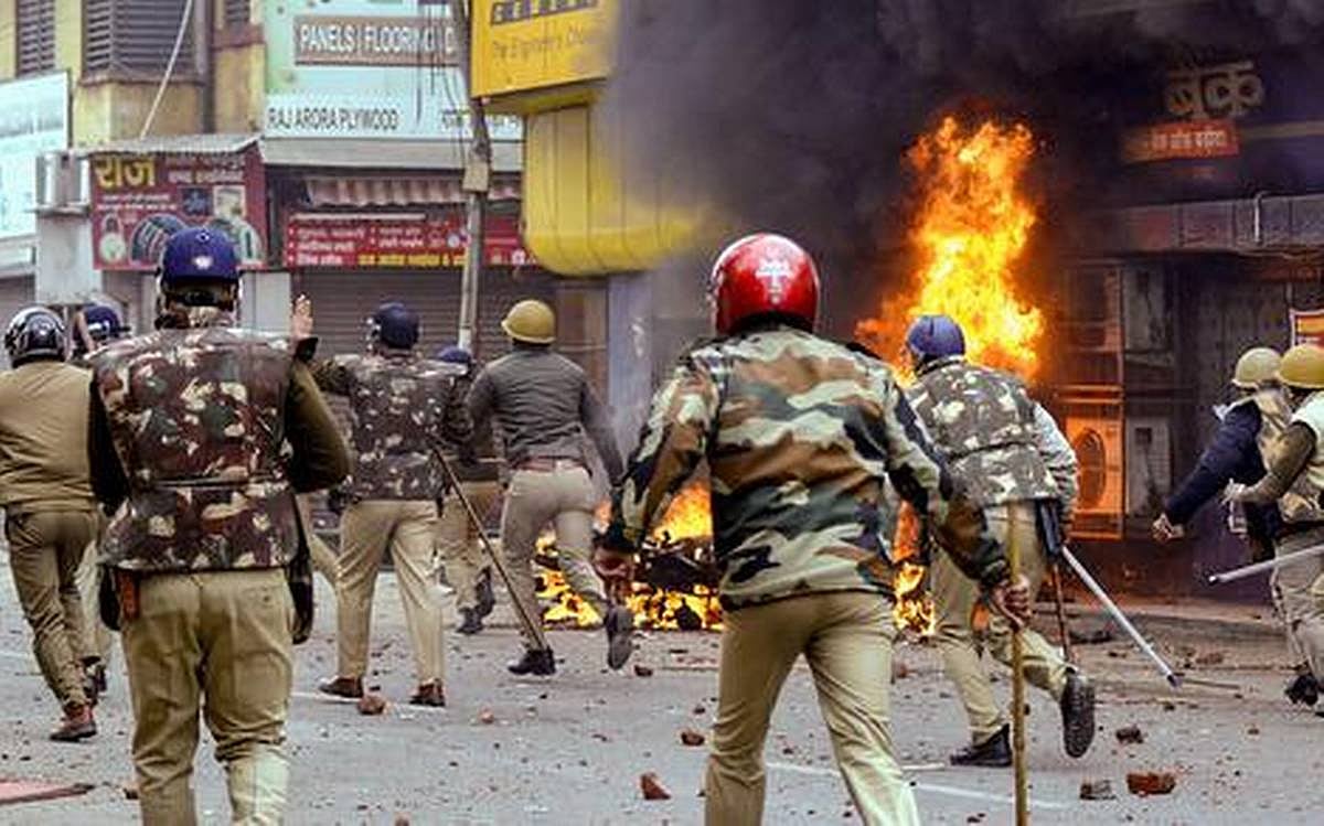 विष्णु नागर का व्यंग्यः भारत जैसा एक देश, जहां के ‘मोदी’ ने असत्य और हिंसा विश्वविद्यालय की आधारशिला रखी!