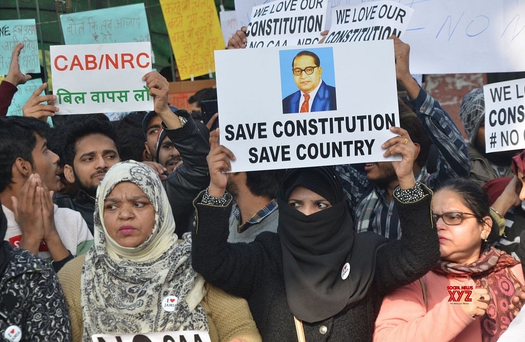 जामिया: छात्रों पर पुलिस बर्बरता का वीडियो विश्वविद्यालय प्रशासन के पास, लेकिन अभी तक दर्ज नहीं कराई कोई FIR