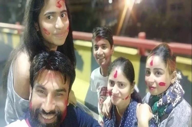नवजीवन बुलेटिन: NCR में 2 बच्चों की हत्या के बाद पति ने पत्नी-मैनेजर संग 8वीं मंजिल से कूदकर जान दी