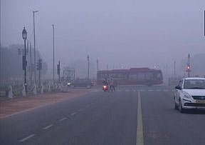 दिल्ली में हाड़ कंपा देने वाली ठंड, पारा पहुंचा 1.7 डिग्री, टूटा 118 साल का रिकॉर्ड, मौसम विभाग ने दी ये चेतावनी