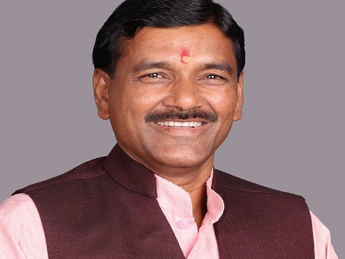 BJP विधायक की गुंडागर्दी, कांस्टेबल को पुलिस चौकी में जूते से पीटा, मामला दर्ज 