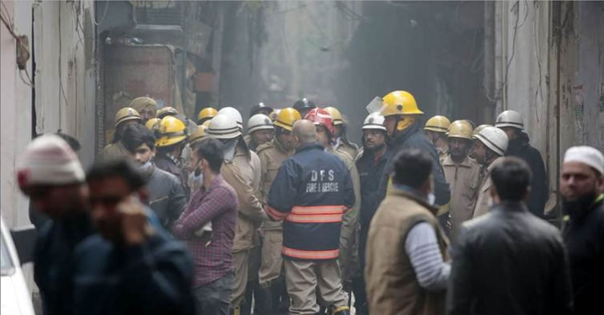 दिल्ली अग्निकांड पर राष्ट्रपति कोविंद, पीएम मोदी, सोनिया, और राहुल गांधी समेत कई राजनेताओं ने जताया दुख