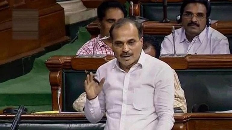 नवजीवन बुलेटिन: लोकसभा में पेश हुआ नागरिकता संशोधन बिल और बिहार में रेप की कोशिश के बाद युवती को जिंदा जलाया