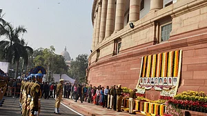 संसद हमले की 18वीं बरसी: राष्ट्रपति कोविंद और पीएम मोदी ने शहीदों को दी श्रद्धांजलि