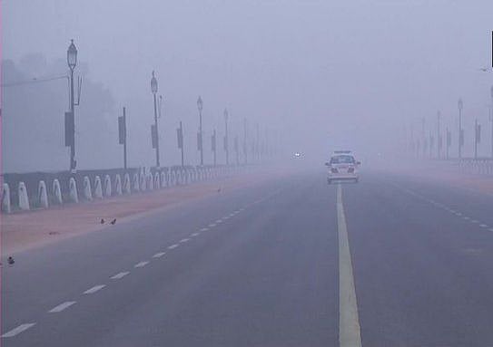 दिल्ली में हाड़ कंपा देने वाली ठंड, पारा पहुंचा 1.7 डिग्री, टूटा 118 साल का रिकॉर्ड, मौसम विभाग ने दी ये चेतावनी