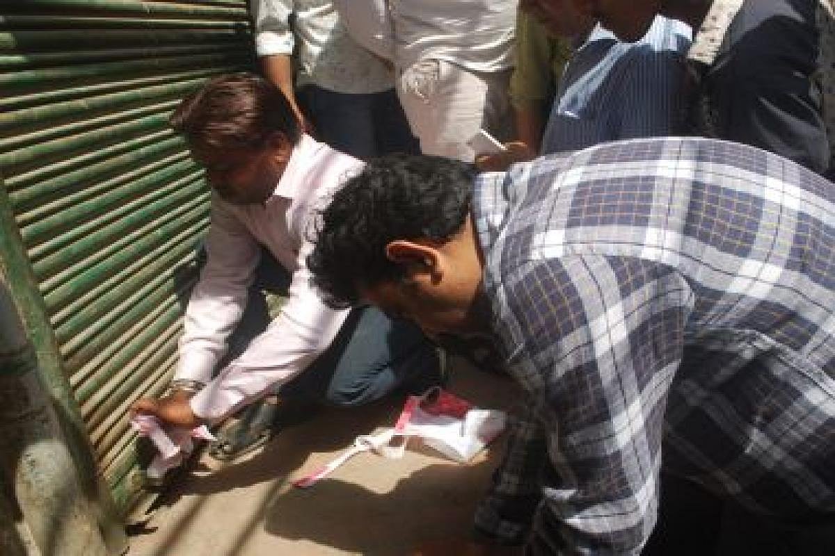 यूपी में CAA का विरोध करने वालों से ‘बदला लेने’ की कार्रवाई शुरु, नेताओं की धर पकड़, दुकानें सील की गईं