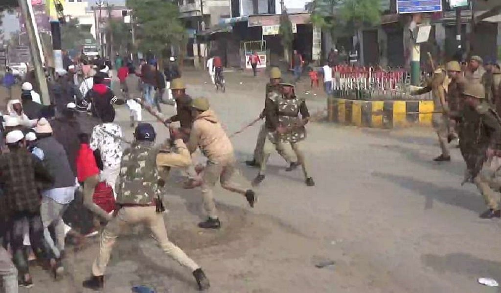 CAA: योगी की पुलिस पर बुजुर्ग का गंभीर आरोप, बर्बरता-लूट के बाद पुलिस बोली, मुसलमान पाक जाएंगे या कब्रिस्तान