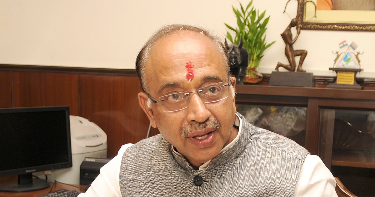 जामिया पहुंचे BJP नेता विजय गोयल, छात्रों ने लगाए ‘गो बैक’ के नारे