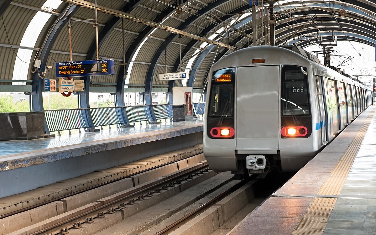 राजधानी दिल्ली में मेट्रो सेवा बहाल, लेकिन अभी बंद हैं ये 3 मेट्रो स्टेशन 