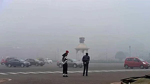 अभी तो सर्दी शुरू हुई है...दिल्ली में पारा पहुंचा 5 डिग्री, मौसम विभाग ने कहा- हालात और बिगड़ेंगे