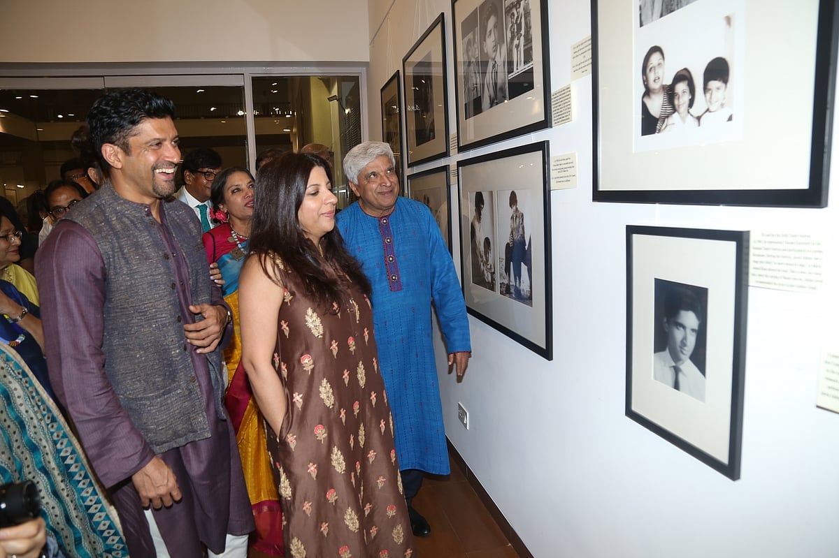 सिनेजीवन: पिता जावेद अख्तर को लेकर फरहान का बड़ा बयान और मुंबई में एक और सेक्स रैकेट का भंडाफोड़, कई कलाकारों का नाम