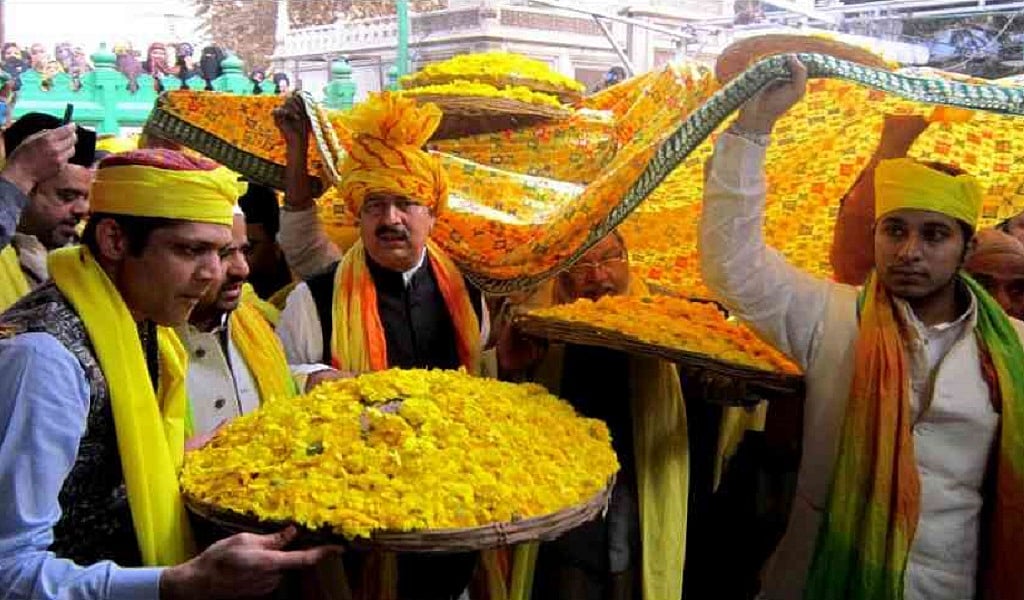 वसंत पंचमी: निजामुद्दीन दरगाह पर खुसरो ने की थी वसंत उत्सव की शुरुआत, बेटे की मौत से उदास पीर हुए थे खुश