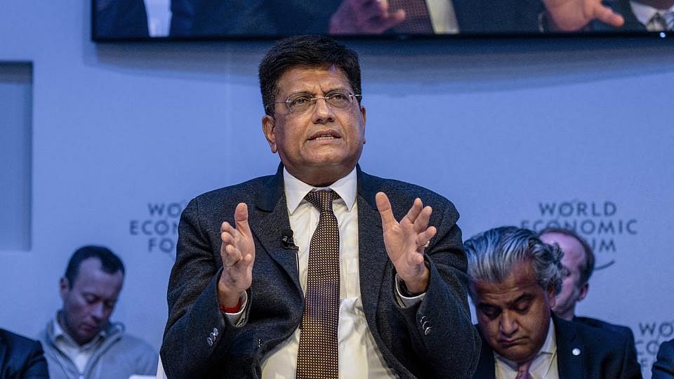 बोझ बता जिस एयर इंडिया को बेच रही मोदी सरकार, उसे मंत्री बता रहे सोने की खान, नहीं खरीद पाने का मलाल