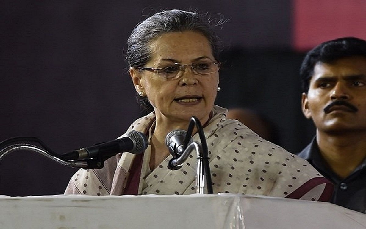 सोनिया गांधी ने की ननकाना साहिब पर हमले की निंदा, कहा- कार्रवाई के लिए भारत सरकार पाक पर बनाए दबाव