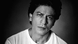 सिनेजीवन: वीडियो के जरिए ‘किंग खान’ ने दिया नई फिल्म का संकेत? दिव्यांग बच्चों संग ‘बिग बी’ ने गाया राष्ट्रगान