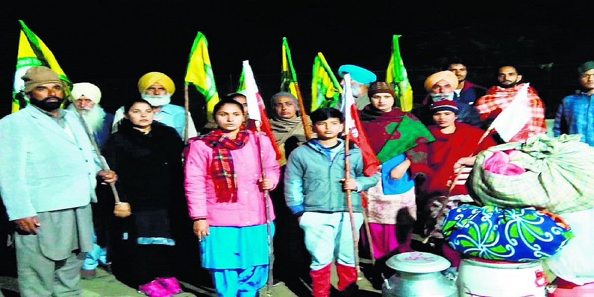 ‘बोल के लब आज़ाद हैं तेरे’ नारे के साथ ‘शाहीन बाग’ पहुंचा पंजाब का ‘काफिला’
