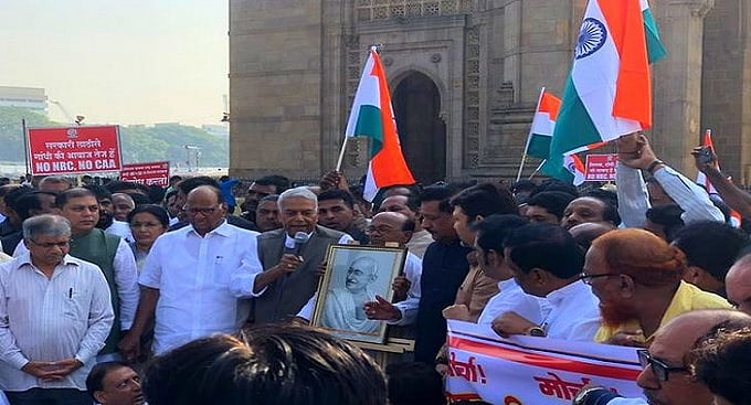 CAA-NRC के खिलाफ यशवंत सिन्हा का ‘गांधी शांति यात्रा’ शुरू, 21 दिनों में 3000 किमी करेंगे मार्च