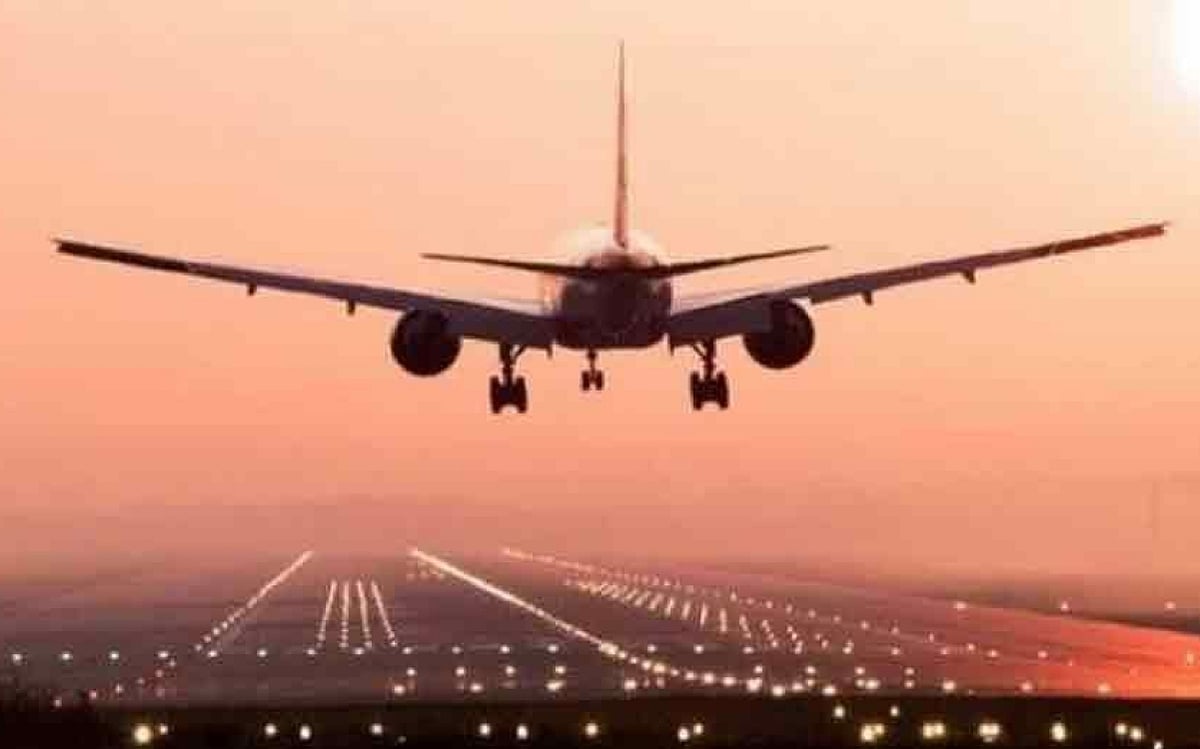 अमेरिका-ईरान तनाव के बीच सभी भारतीय विमानों को ईरान, इराक और खाड़ी के ऊपर उड़ान न भरने की सलाह, अलर्ट जारी