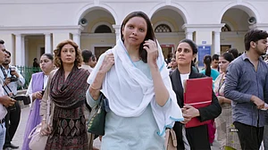 ‘न नाक है, न कान, झुमके कहां लटकाऊंगी’ - पहचान खोकर फिर से हासिल करने के संघर्ष की कहानी है ‘छपाक’
