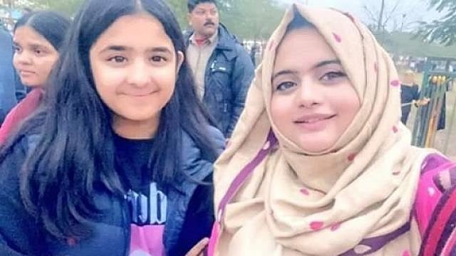 बड़ी खबर LIVE: महाराष्ट्र के स्कूलों में 26 जनवरी से संविधान की प्रस्तावना पढ़ना जरूरी, उद्धव सरकार का आदेश
