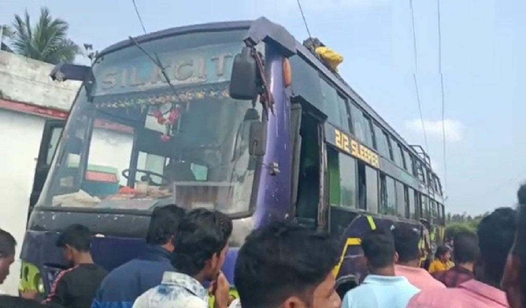 ओडिशा: गंजाम जिले में बारातियों से भरी बस हाईटेंशन तार की चपेट में आई, 6 की मौत, 40 घायल, मचा कोहराम