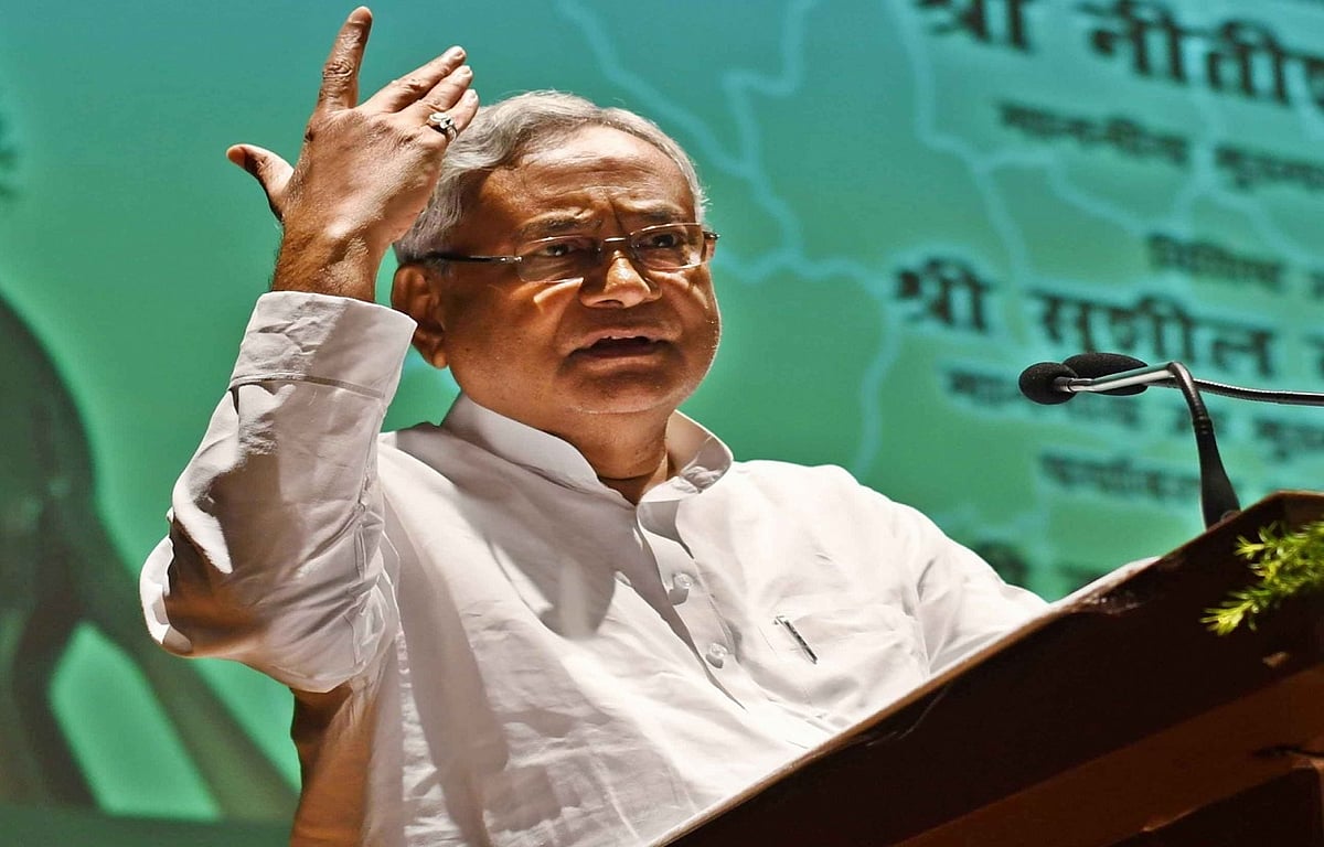 साथ रहकर नीतीश ने फिर दिया बीजेपी को बड़ा झटका, NRC-NPR के बाद जातीय जनगणना का प्रस्ताव सदन से पास