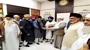 CAA के खिलाफ श्री अकाल तख्त साहिब पहुंचे मुस्लिम रहनुमा, जत्थेदार जल्द जारी कर सकते हैं ‘हुकमनामा’