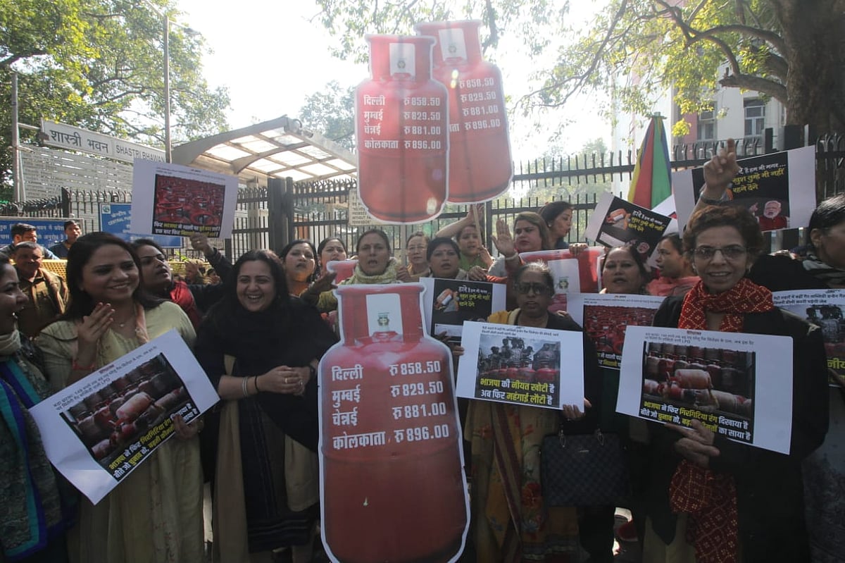 बड़ी खबर LIVE: विजय माल्या ने फिर की बैंकों के कर्ज लौटाने की पेशकश, लंदन कोर्ट में प्रत्यर्पण पर सुनवाई जारी