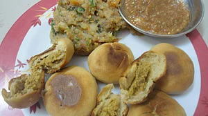 झारखंड : भोला की लिट्टी-चोखा के दीवाने हैं लालू, आडवाणी समेत कई बड़े नेता, हर दिन हवाई सफर करती है इनकी लिट्टी