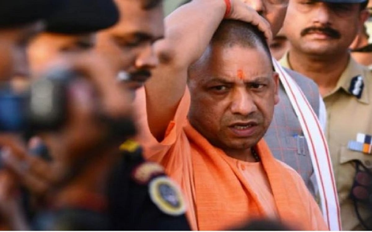 CAA: वसूली आदेश पर योगी सरकार को बड़ा झटका, नुकसान की भरपाई के नोटिस पर हाईकोर्ट ने लगाई रोक