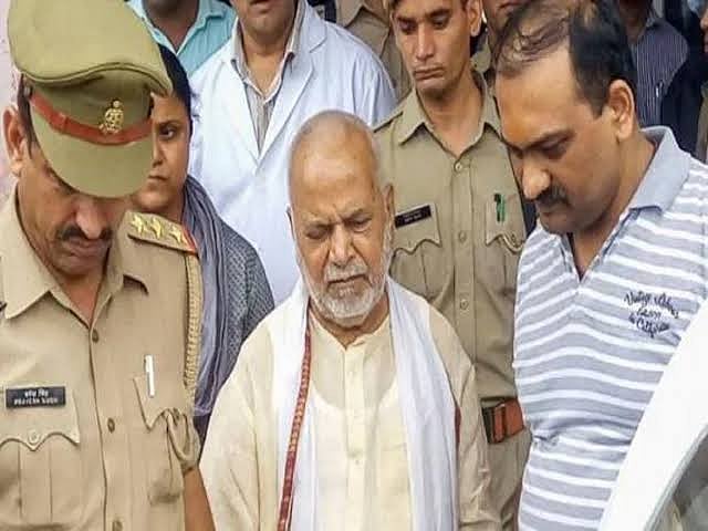 उत्तर प्रदेश: जेल में बंद बीजेपी नेता चिन्मयानंद को मिली जमानत, लॉ की छात्रा से है रेप का आरोप